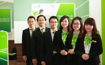Đồng phục Vietcombank - Những sự thay đổi lớn sau 50 năm