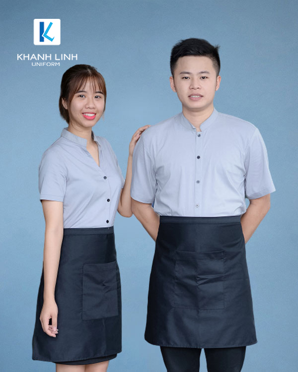 Đồng phục phục vụ nhà hàng áo sơ mi xanh nhạt tạp dề ngắn 4