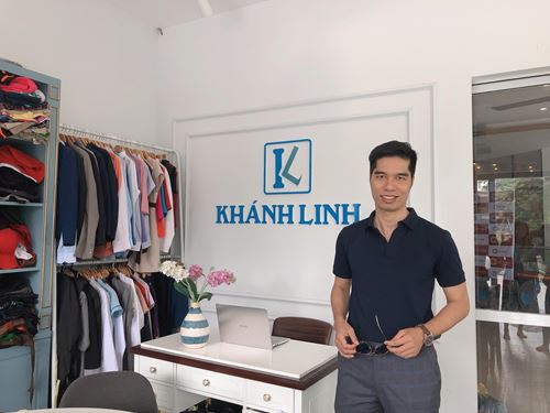 Áo phông đồng phục công ty màu đen mẫu 16